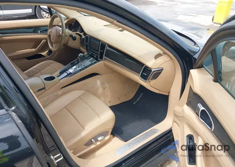 2011 Porsche Panamera 4 из США, поврежденный, VIN WP0AA2A70BL010697